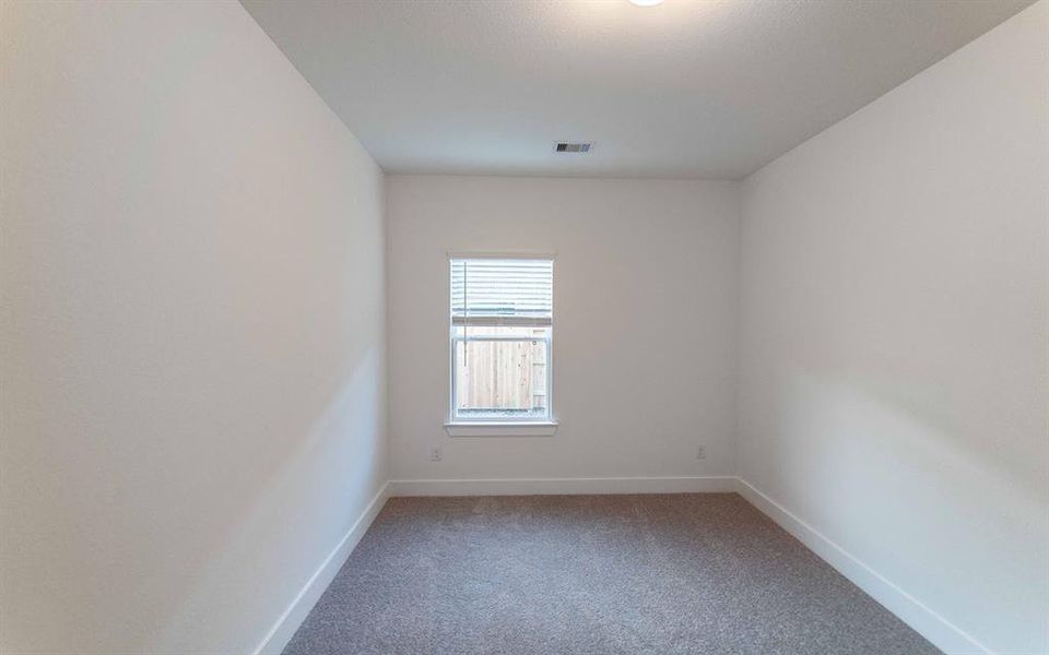 Spacious, unfurnished interior of a new home in River Ranch Meadows, Dayton (Image 12).