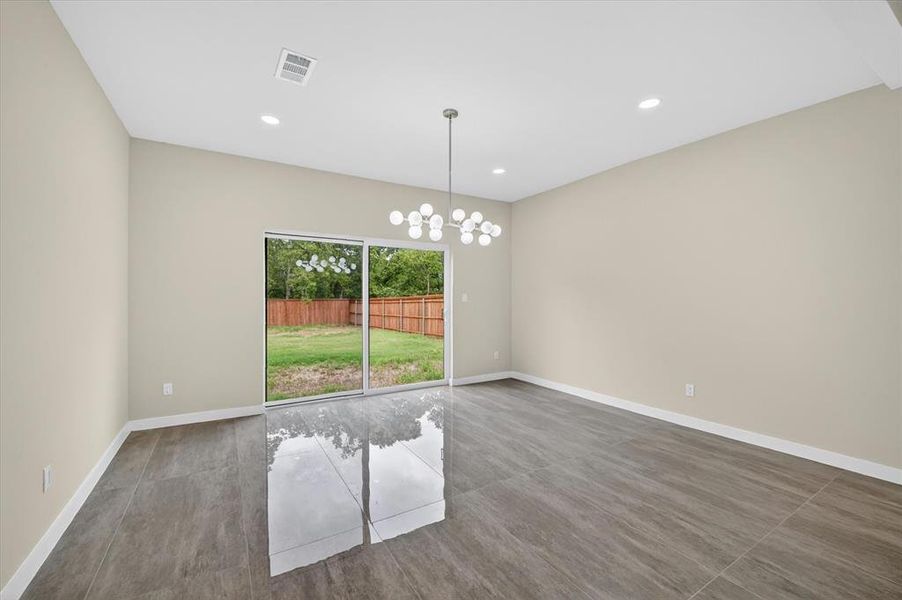 Spacious, unfurnished interior of a new home in , Irving (Image 27). Spacious, unfurnished interior of a new home in , Irving (Image 27).