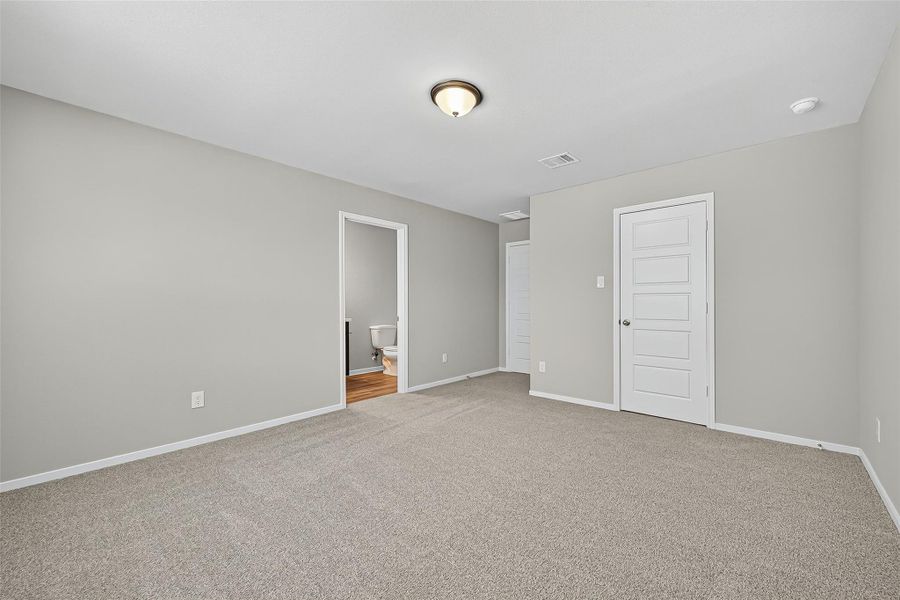 Spacious, unfurnished interior of a new home in Mill Creek Trails, Magnolia (Image 22). Spacious, unfurnished interior of a new home in Mill Creek Trails, Magnolia (Image 22).