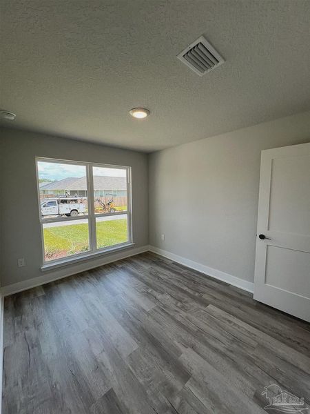Spacious, unfurnished interior of a new home in Allison Acres, Cantonment (Image 8).