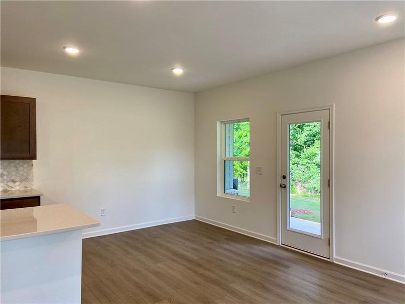 Spacious, unfurnished interior of a new home in Eastlyn Crossing, Flowery Branch (Image 12).