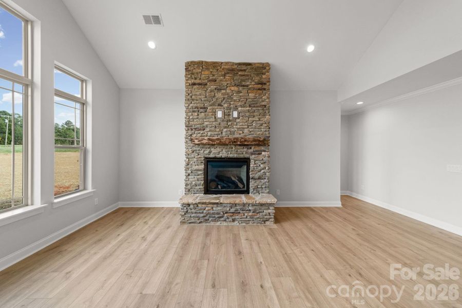 Spacious, unfurnished interior of a new home in , Lancaster (Image 40).