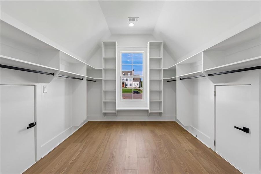 Spacious, unfurnished interior of a new home in , Buford (Image 27).