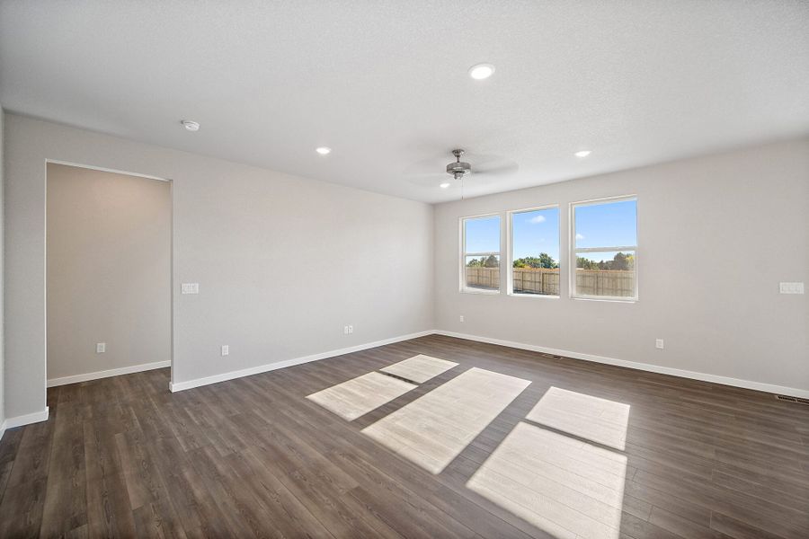 Spacious, unfurnished interior of a new home in The Glen, Colorado Springs (Image 23).