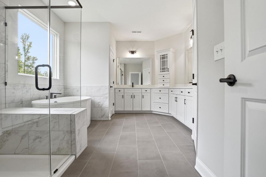 Furnished interior view inside a new home in Rone Creek, Waxhaw (Image 9).