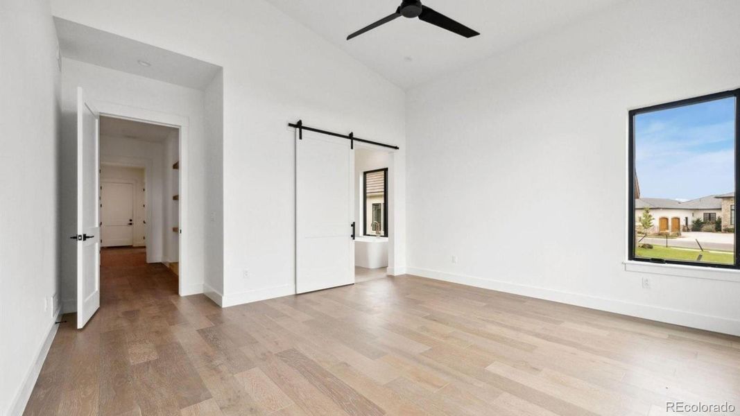 Spacious, unfurnished interior of a new home in , Berthoud (Image 14).