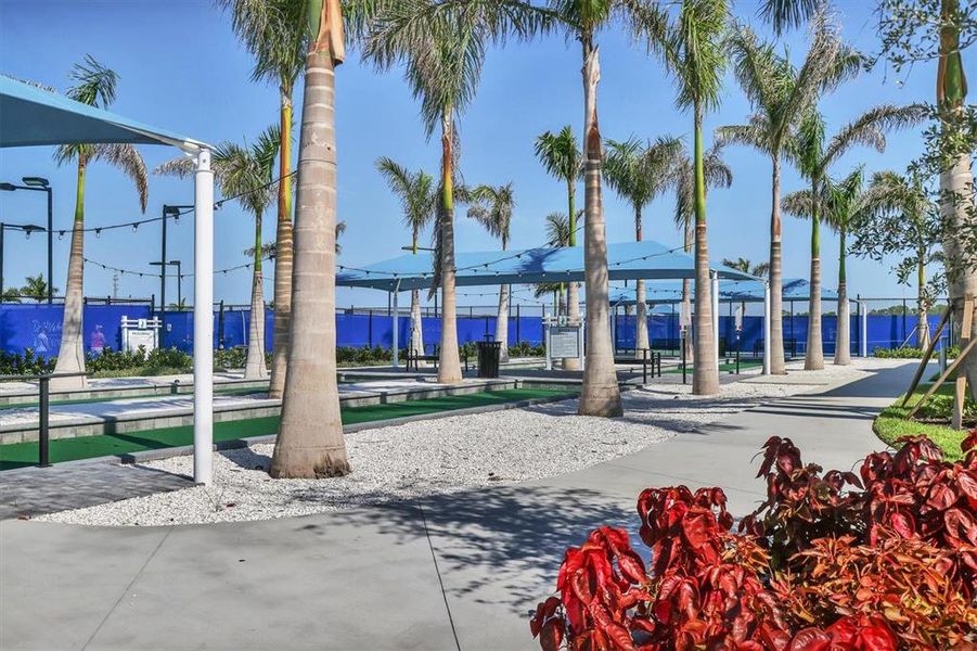 Community amenities in , Parrish (Image 39).