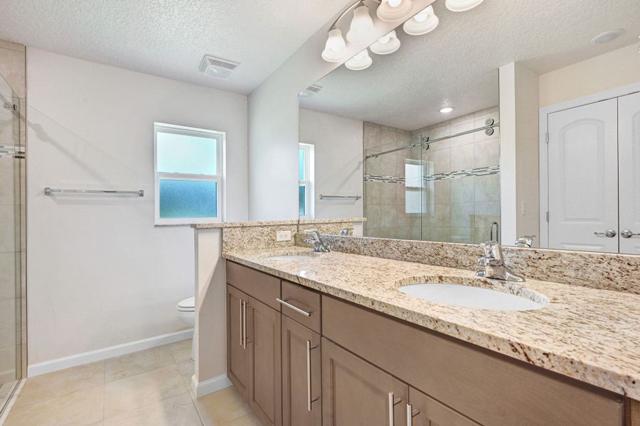 Spacious, unfurnished interior of a new home in Palm Bay & South Brevard, Palm Bay (Image 8).