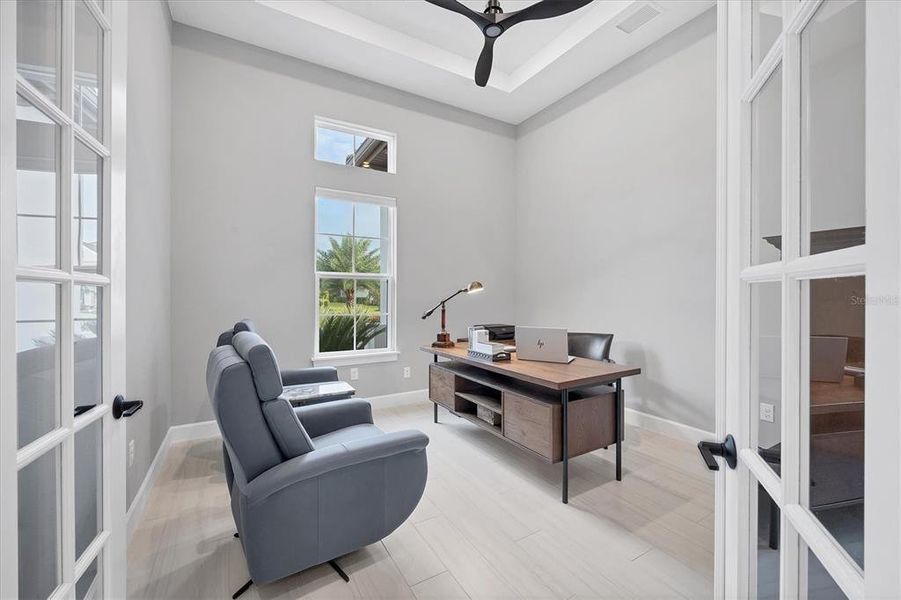 Furnished interior view inside a new home in , Lakewood Ranch (Image 34).