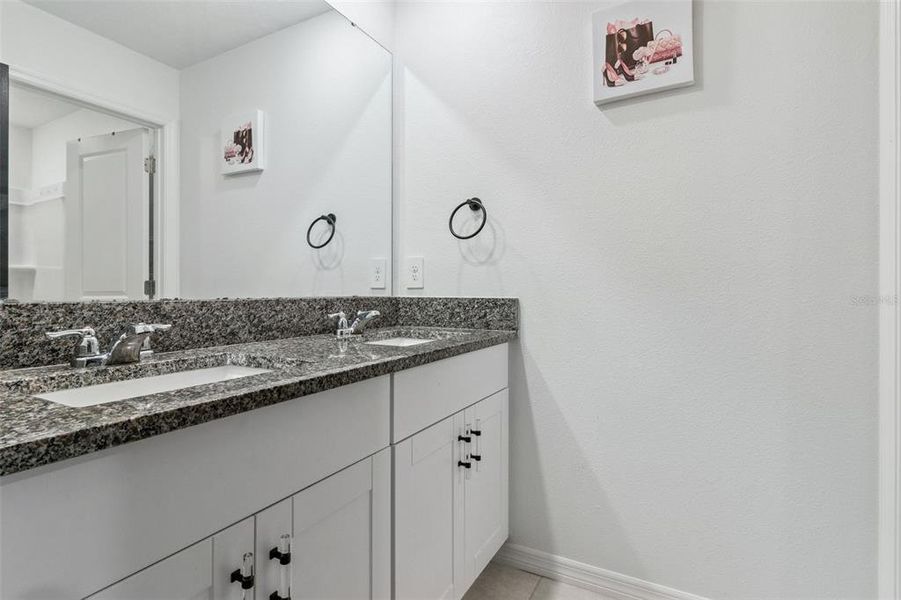 Furnished interior view inside a new home in , Lakeland (Image 35).