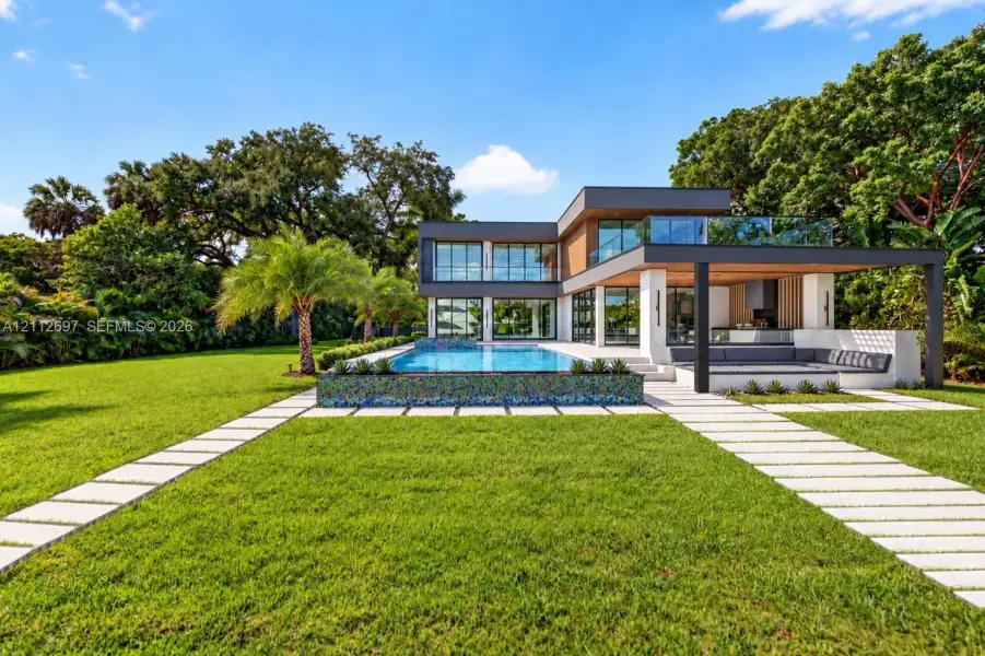 Disclaimer: Original photos have been AI-enhanced to illustrate the property's potential appearance. Images are for visualization purposes only and may not reflect actual conditions.