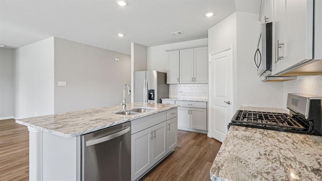 Photo is not of the actual home, but is an inspirational photo of builder’s model home and may depict options, furnishings, and/or decorator features that are not included. Photo is not of the actual home, but is an inspirational photo of builder’s model home and may depict options, furnishings, and/or decorator features that are not included.