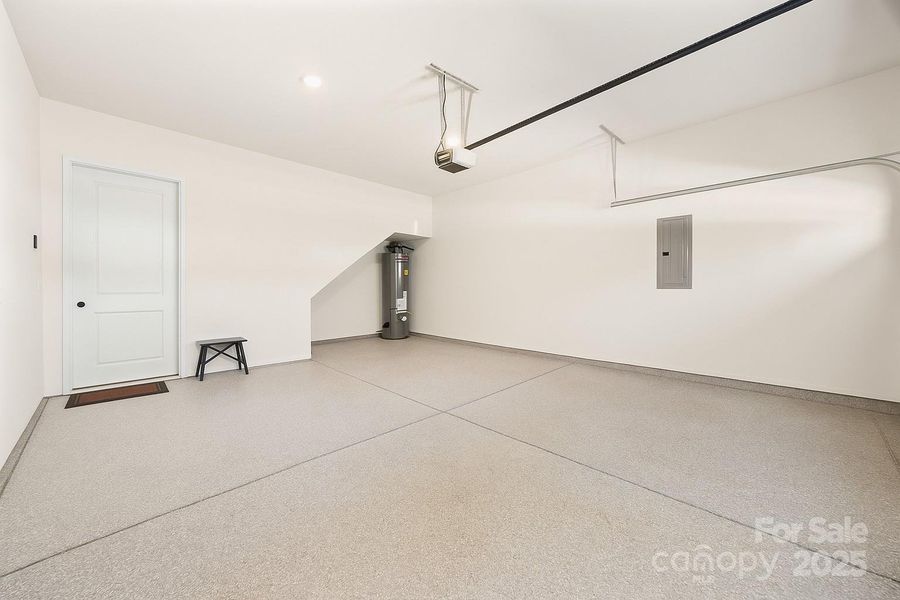 ai  IMAGE REMOVED THE MOVING BOXES   nOTE THE FLOOR HAS BEEN TREATED WITH EPOXY