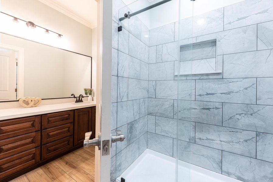 Image 39 of a home in .