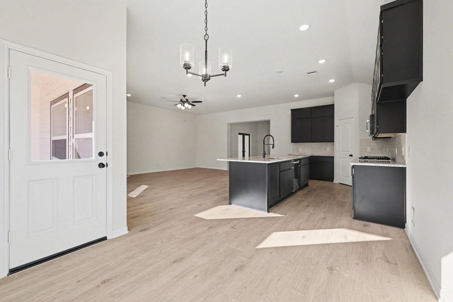 Spacious, unfurnished interior of a new home in Rose Hill Estates, Willis (Image 15).