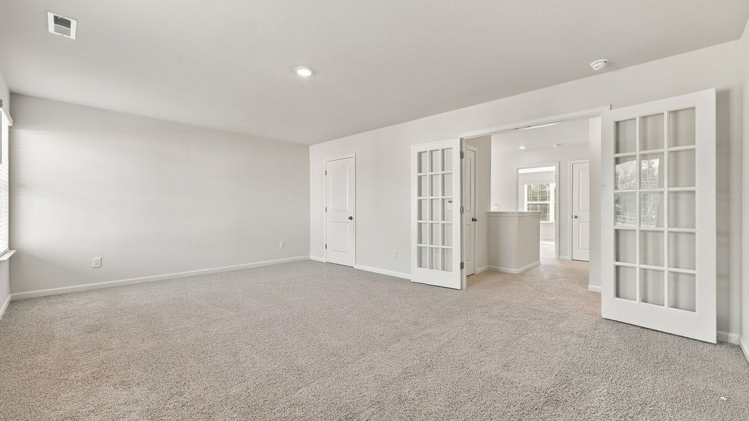 Spacious, unfurnished interior of a new home in Bynum Farms, Farmville (Image 38).