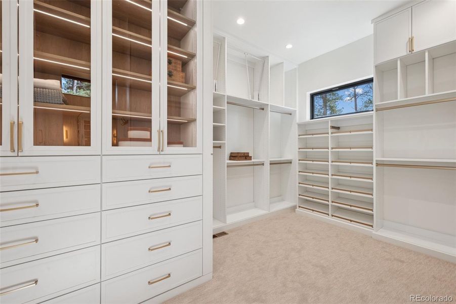 Furnished interior view inside a new home in , Monument (Image 14).