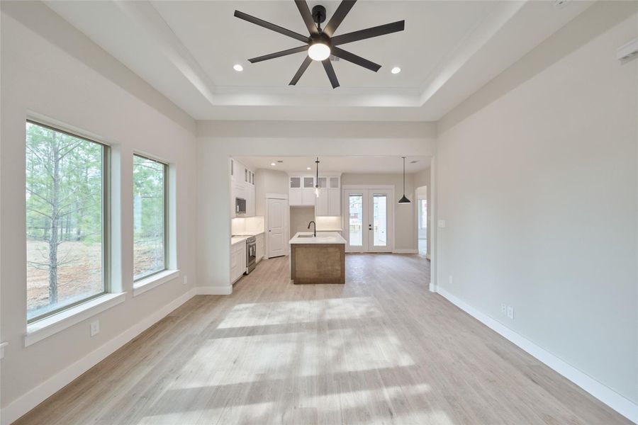 Spacious, unfurnished interior of a new home in , Huntsville (Image 21).