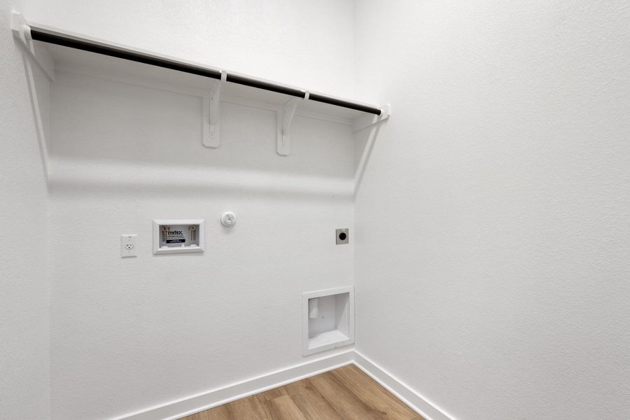 Spacious, unfurnished interior of a new home in Park Central, Georgetown (Image 30).