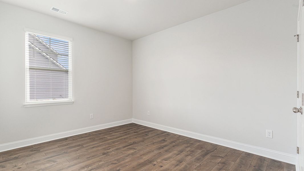 Spacious, unfurnished interior of a new home in Eden Springs, Longs (Image 14).