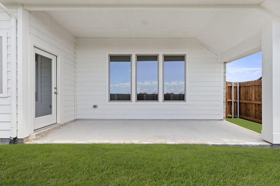Exterior details and patio area of a home in Elevon, Lavon (Image 3). Exterior details and patio area of a home in Elevon, Lavon (Image 3).