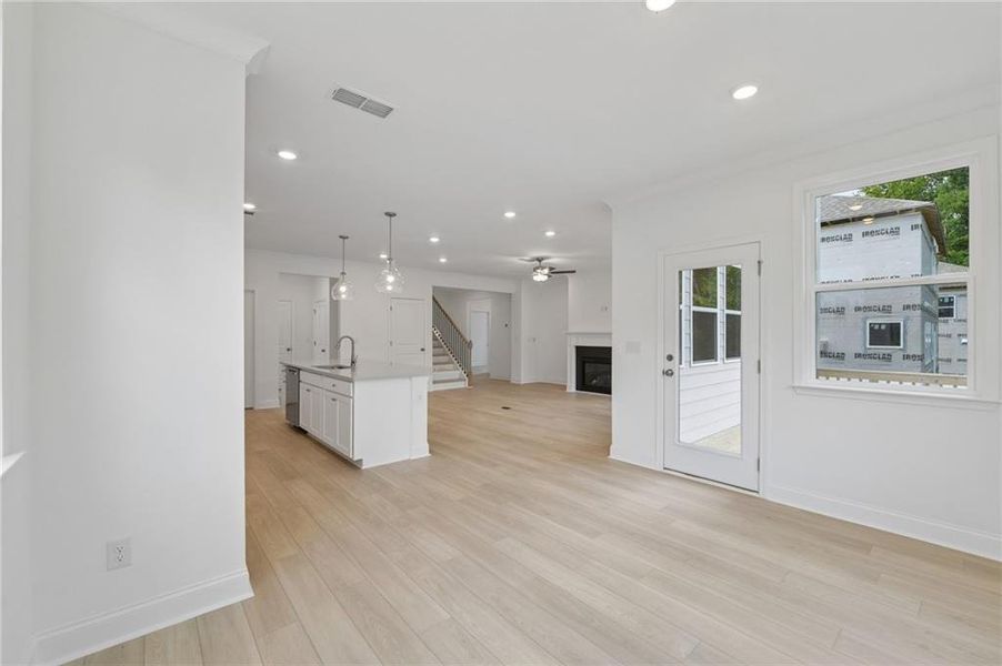 Spacious, unfurnished interior of a new home in Bailey Fence, Dacula (Image 24).