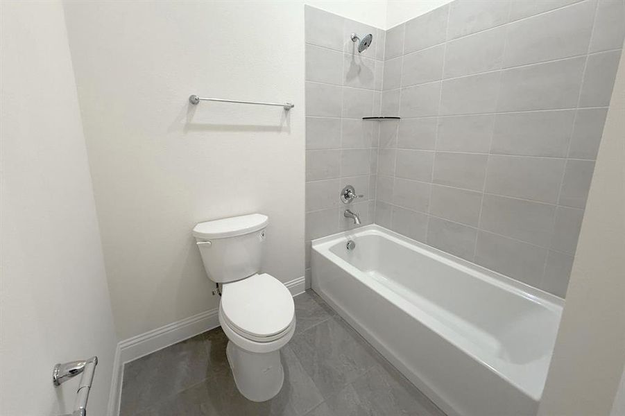 Furnished interior view inside a new home in Ridge Park Estates, Royse City (Image 9).