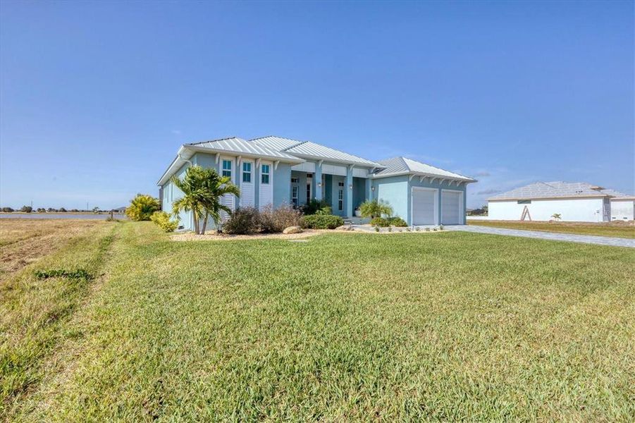 Exterior details and patio area of a home in , Placida (Image 25).