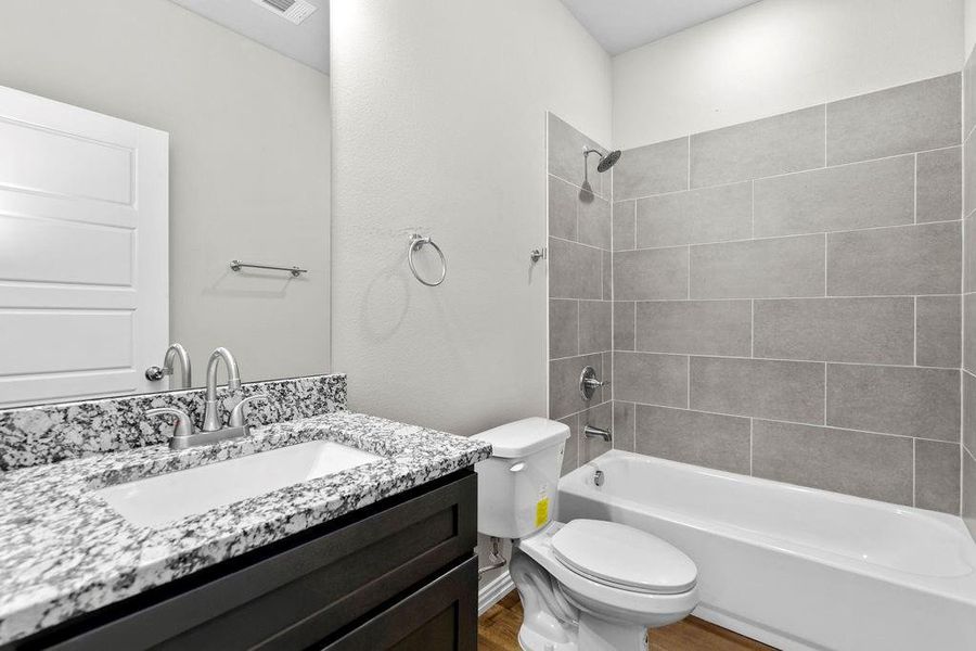 Furnished interior view inside a new home in , Fort Worth (Image 9).