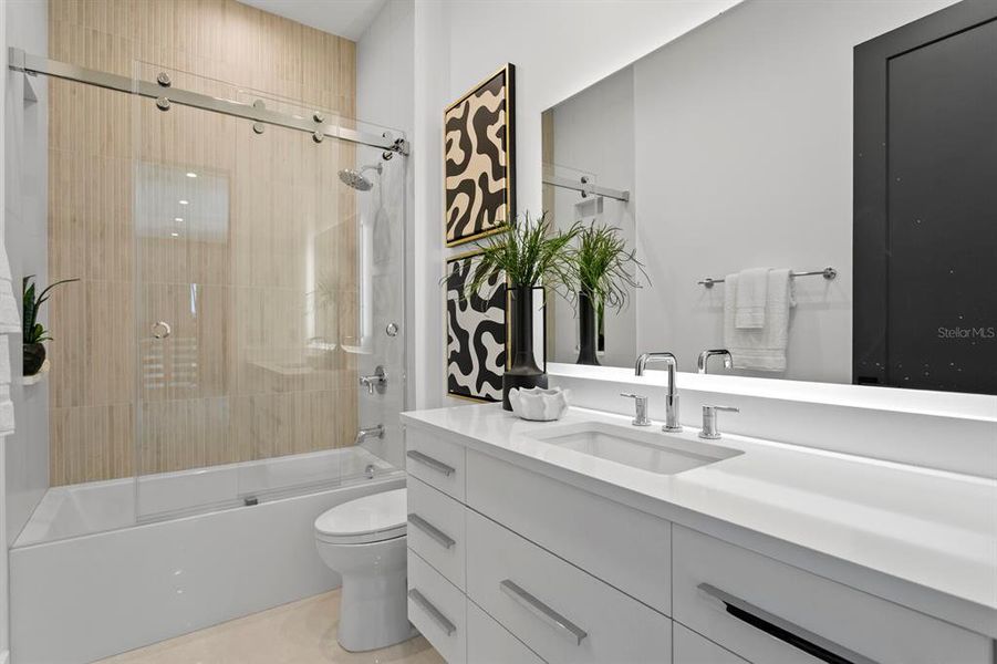 Furnished interior view inside a new home in , St. Petersburg (Image 33).