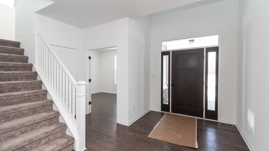 Representative unfurnished interior of a home built from the The Middleton by Norfolk Homes in Offsite Builds Southern Michigan, Ann Arbor (Image 73).