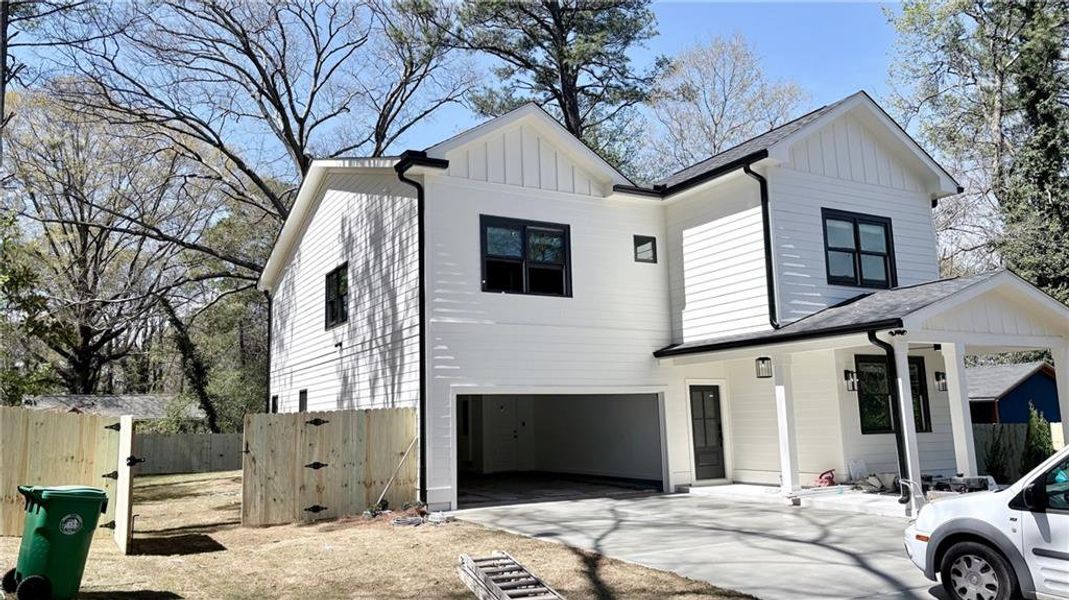 Image 8 of a home in .