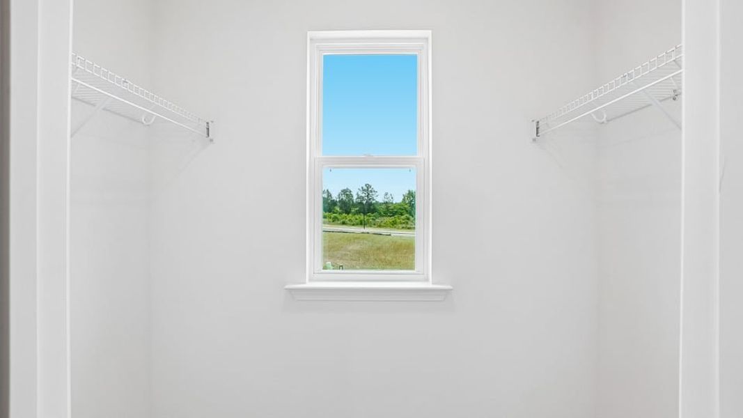 Representative unfurnished interior of a home built from the Hayden by D.R. Horton in North Gate, Vass (Image 20).