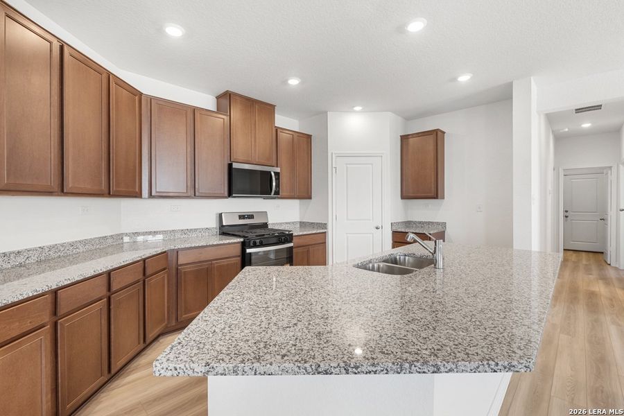 Furnished interior view inside a new home in Punta Verde, Converse (Image 11).