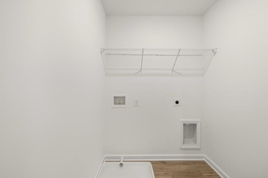 Spacious, unfurnished interior of a new home in Timber Ridge: Timber Ridge 42', Douglasville (Image 15).