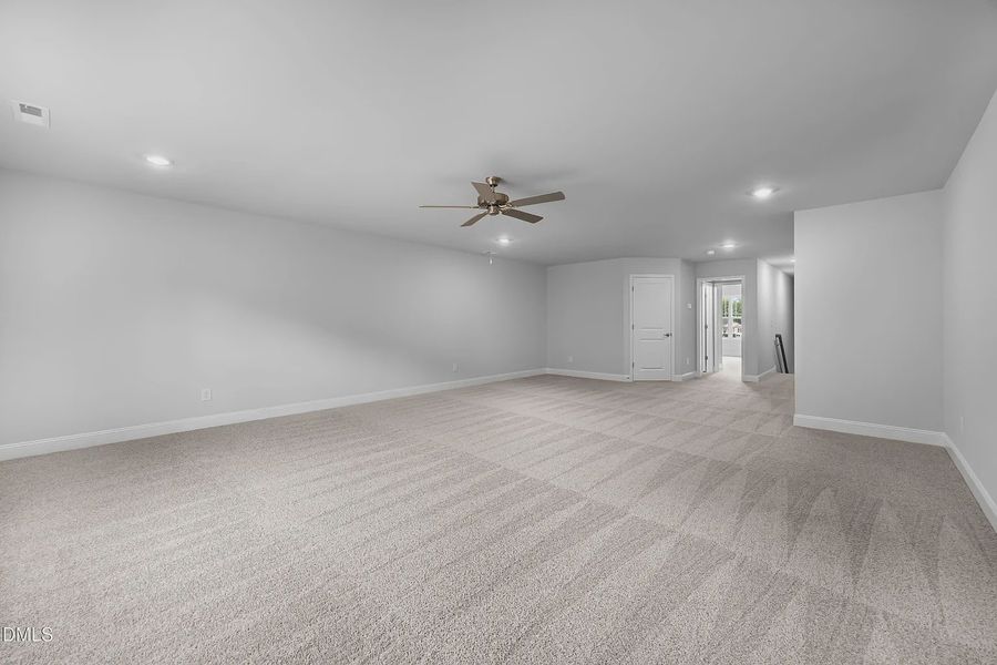 Spacious, unfurnished interior of a new home in Charlotte's Ridge, Middlesex (Image 37).