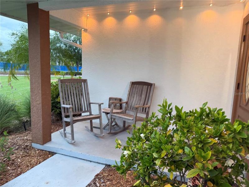 Exterior details and patio area of a home in , Bradenton (Image 28).