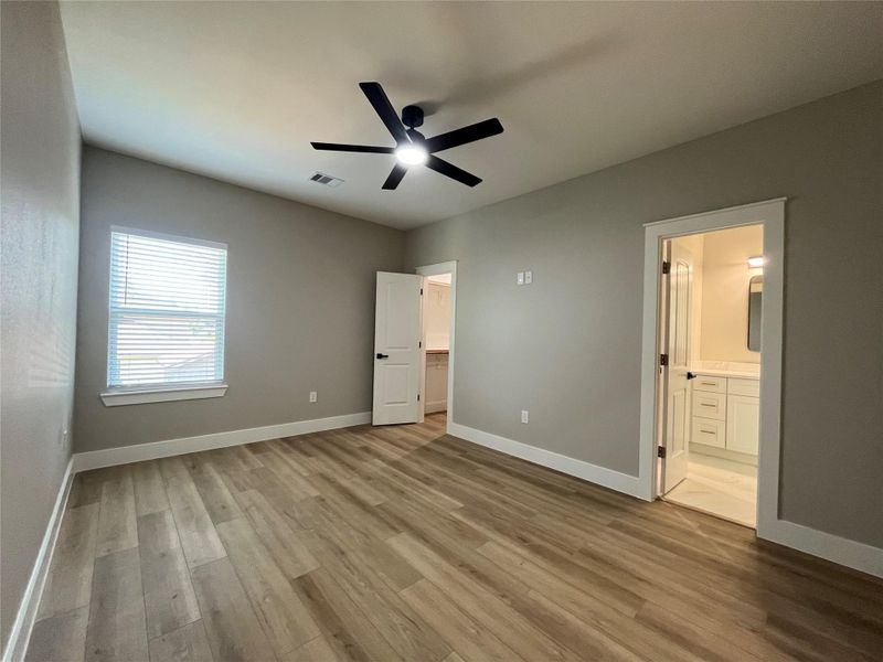 8010 Cora St third bathroom