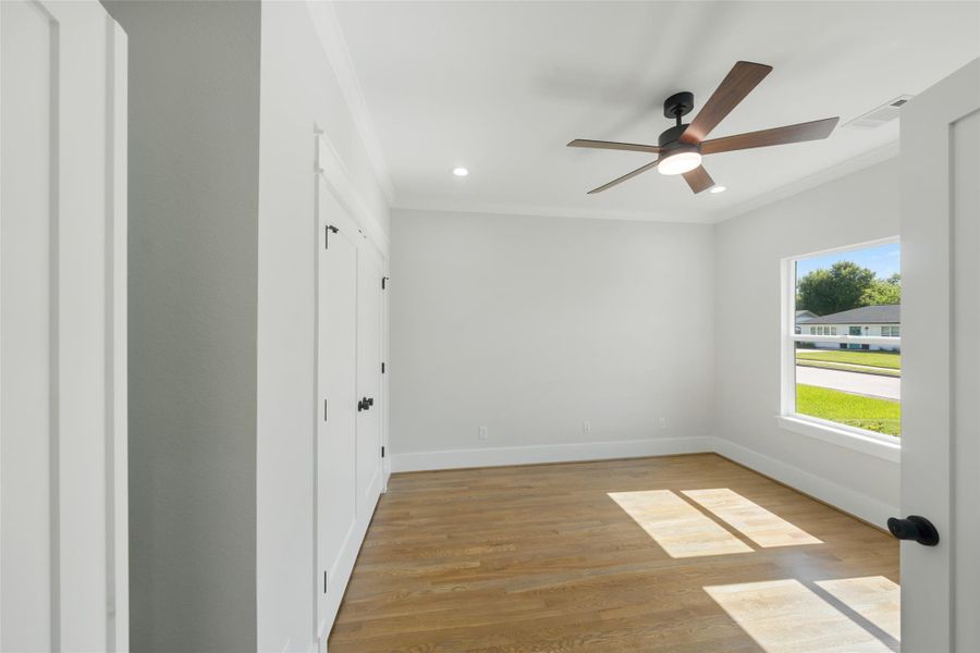 Spacious, unfurnished interior of a new home in , Houston (Image 34). Spacious, unfurnished interior of a new home in , Houston (Image 34).