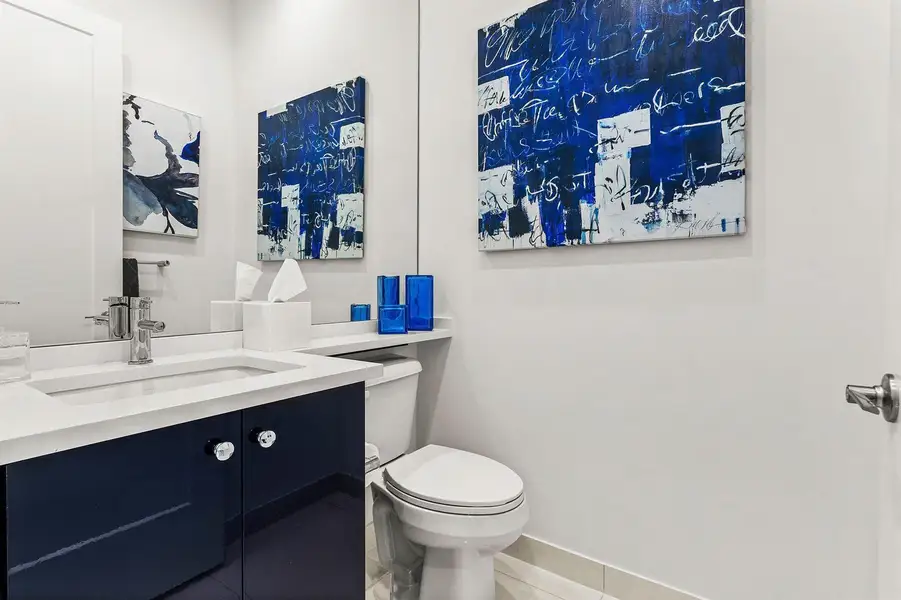 Powder room Powder room