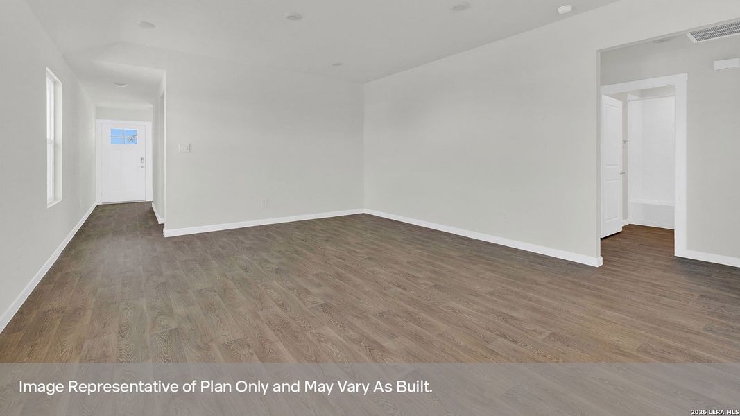 Spacious, unfurnished interior of a new home in Mayfair, New Braunfels (Image 19).