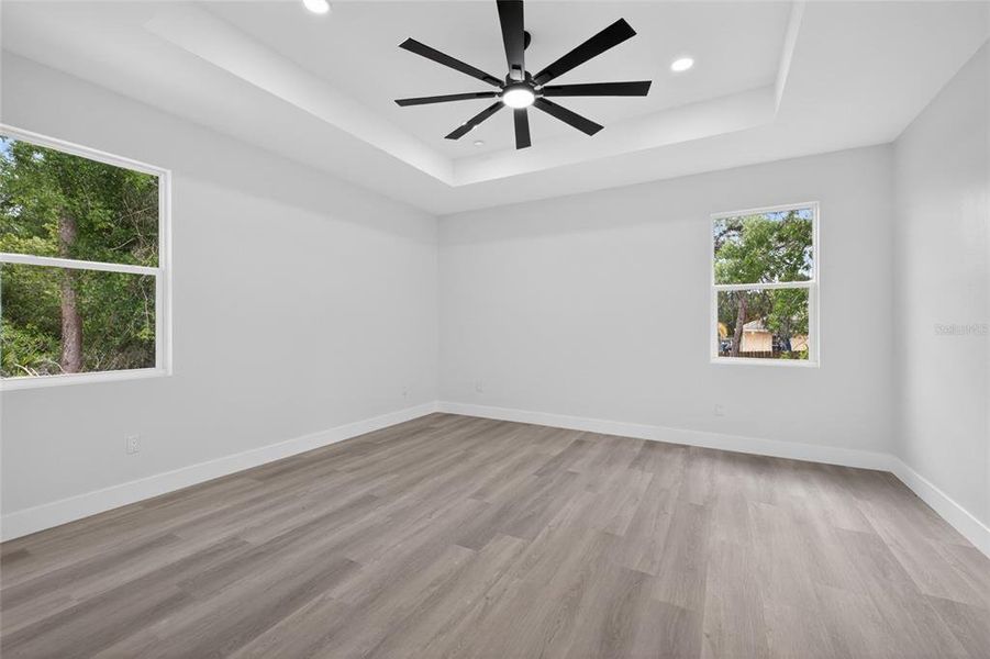 Spacious, unfurnished interior of a new home in , Spring Hill (Image 45).
