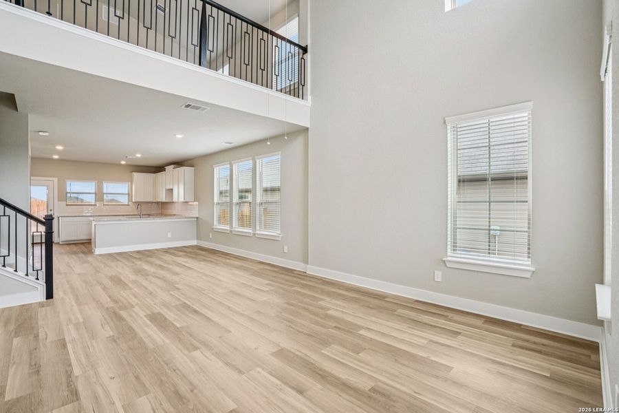 Spacious, unfurnished interior of a new home in Legendary Trails - Premier Series, Cibolo (Image 35).