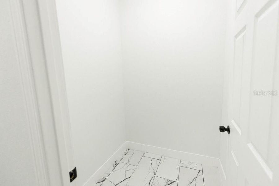 Spacious, unfurnished interior of a new home in , Apopka (Image 22).