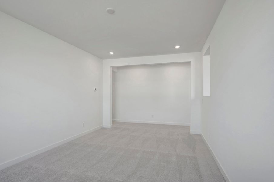 Spacious, unfurnished interior of a new home in Soleo, San Tan Valley (Image 23).