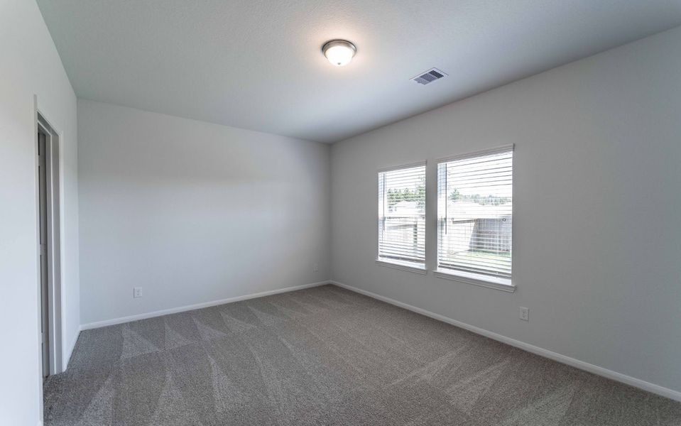 Spacious, unfurnished interior of a new home in Magnolia Springs, Montgomery (Image 38).