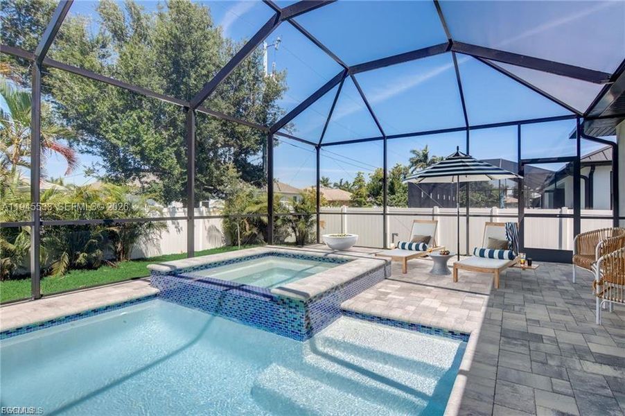 Exterior details and patio area of a home in , Cape Coral (Image 4).