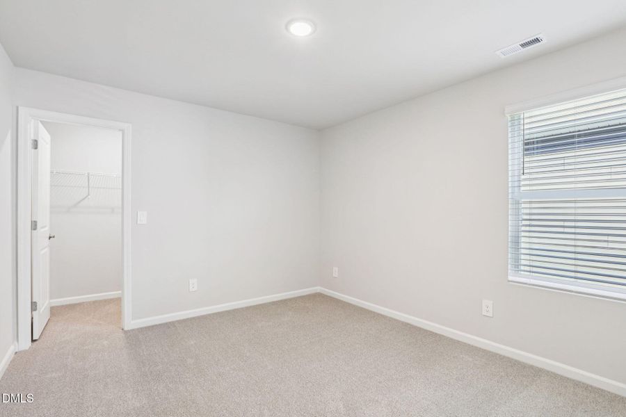 33-web-or-mls-Raleigh - Oak Manor - 145