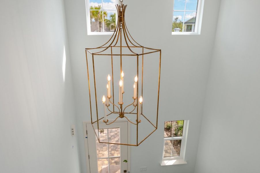 Representative interior finishes for a home built from the Sebring by Riverside Homes in Mariposa at EverRange, Jacksonville (Image 22).