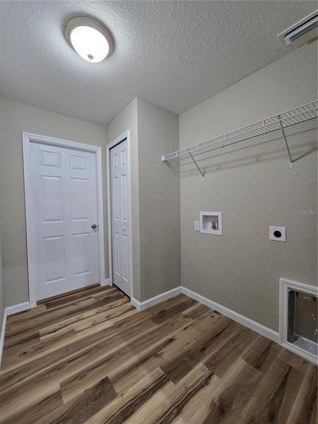 Spacious, unfurnished interior of a new home in , Ocala (Image 38).